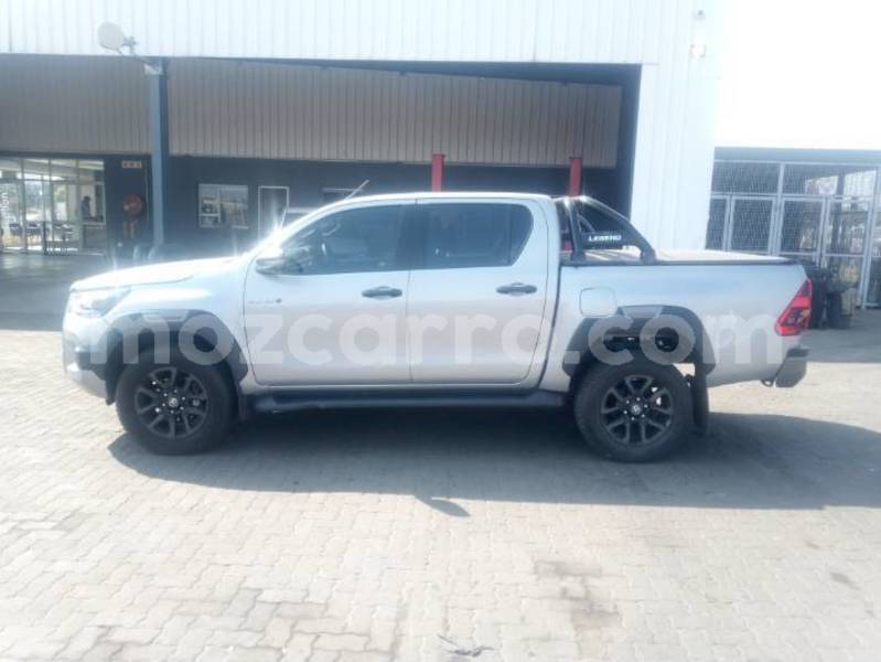 Big with watermark toyota hilux zambezia quelimane 40570