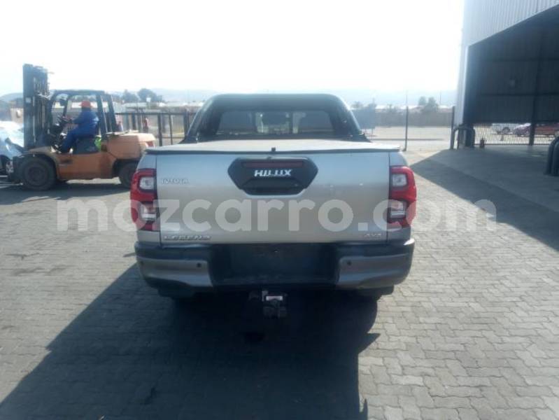 Big with watermark toyota hilux zambezia quelimane 40570