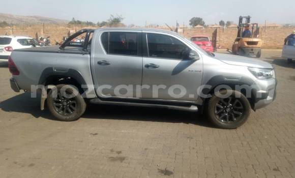 Buy Used Toyota Hilux Brown Car in Quelimane in Zambezia Buy Used Toyota Hilux Brown Car in Quelimane in Zambezia