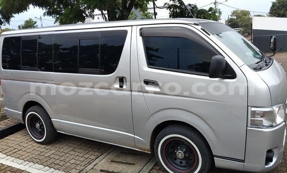 Buy Used Toyota Hiace Silver Car in Maputo in Maputo Buy Used Toyota Hiace Silver Car in Maputo in Maputo