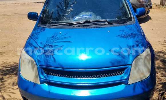 Nunua Ilio tumika Toyota IST Bluu Gari ndani ya Maputo nchini Maputo