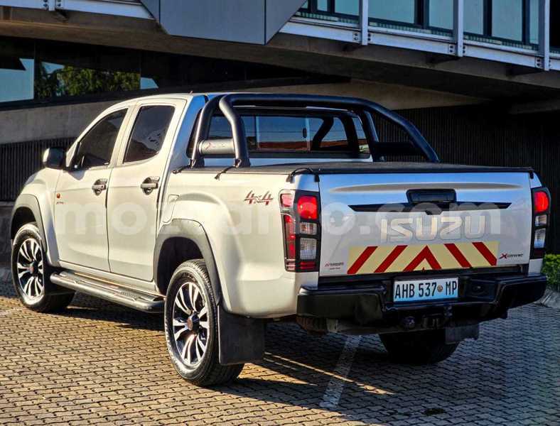 Big with watermark isuzu d max maputo maputo 40584