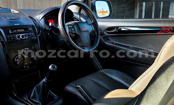 Nunua Ilio tumika Isuzu D-MAX Nyingine Gari ndani ya Maputo nchini Maputo Nunua Ilio tumika Isuzu D-MAX Nyingine Gari ndani ya Maputo nchini Maputo