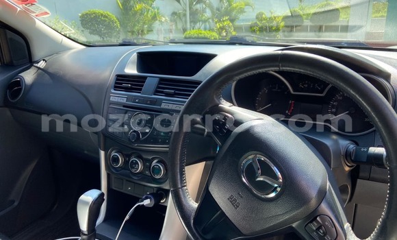 Tenga Tsaru Mazda BT-50 Chena Mota in Maputo in Maputo Tenga Tsaru Mazda BT-50 Chena Mota in Maputo in Maputo