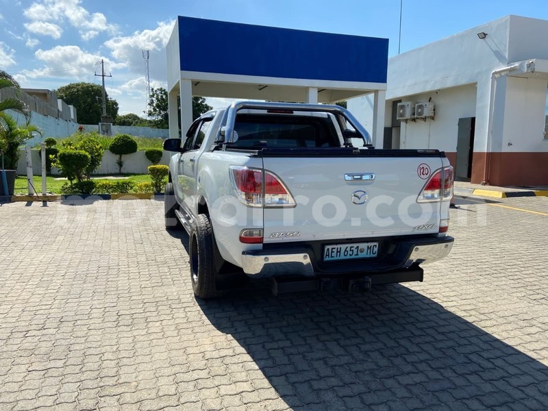 Big with watermark mazda bt 50 maputo maputo 40611