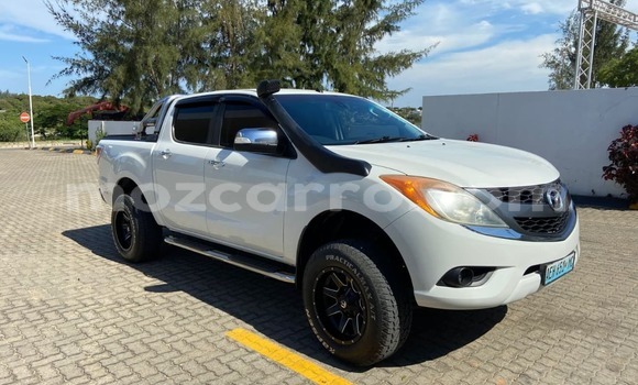 Tenga Tsaru Mazda BT-50 Chena Mota in Maputo in Maputo Tenga Tsaru Mazda BT-50 Chena Mota in Maputo in Maputo