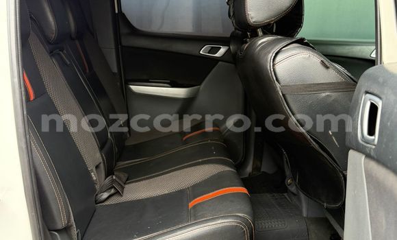 Buy Used Mazda BT-50 White Car in Maputo in Maputo Buy Used Mazda BT-50 White Car in Maputo in Maputo