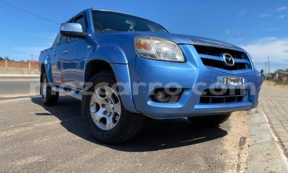 Comprar Usado Mazda BT-50 Azul Carro em Maputo em Maputo