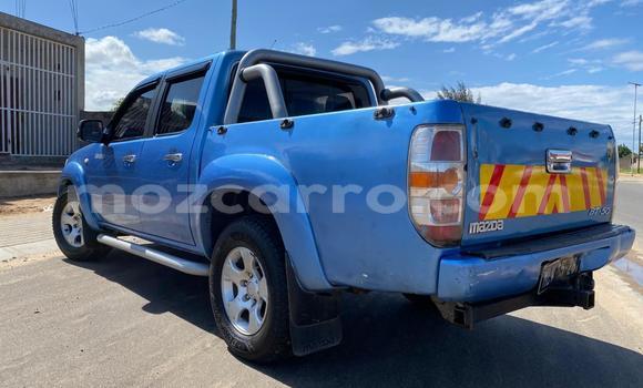 Comprar Usado Mazda BT-50 Azul Carro em Maputo em Maputo Comprar Usado Mazda BT-50 Azul Carro em Maputo em Maputo