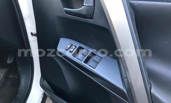 Tenga Tsaru Toyota RAV4 Chena Mota in Gilé in Zambezia Tenga Tsaru Toyota RAV4 Chena Mota in Gilé in Zambezia