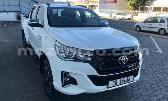 Tenga Tsaru Toyota Hilux Chena Mota in Maputo in Maputo Tenga Tsaru Toyota Hilux Chena Mota in Maputo in Maputo