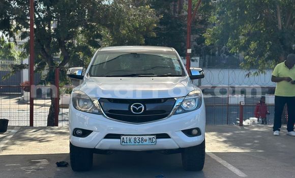 Nunua Ilio tumika Mazda BT-50 Nyeupe Gari ndani ya Maputo nchini Maputo Nunua Ilio tumika Mazda BT-50 Nyeupe Gari ndani ya Maputo nchini Maputo