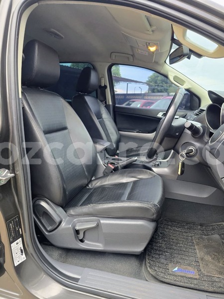 Big with watermark mazda bt 50 maputo maputo 40641