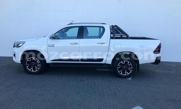 Tenga Tsaru Toyota Hilux Chena Mota in Maputo in Maputo Tenga Tsaru Toyota Hilux Chena Mota in Maputo in Maputo