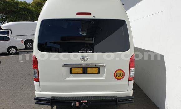Buy Used Toyota Hiace White Car in Maputo in Maputo Buy Used Toyota Hiace White Car in Maputo in Maputo
