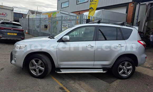 Comprar Usado Toyota RAV4 Prata Carro em Maputo em Maputo Comprar Usado Toyota RAV4 Prata Carro em Maputo em Maputo