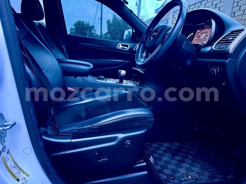 Big with watermark jeep grand cherokee maputo maputo 40664
