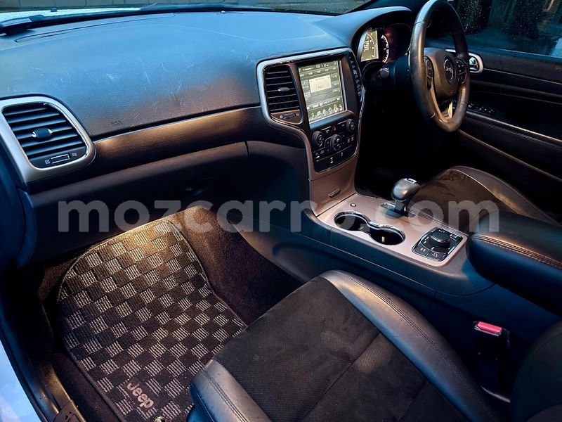 Big with watermark jeep grand cherokee maputo maputo 40664