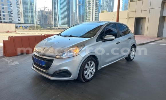 Comprar Usado Peugeot 208 Prata Carro em Maputo em Maputo Comprar Usado Peugeot 208 Prata Carro em Maputo em Maputo