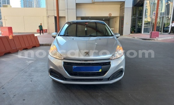Comprar Usado Peugeot 208 Prata Carro em Maputo em Maputo Comprar Usado Peugeot 208 Prata Carro em Maputo em Maputo