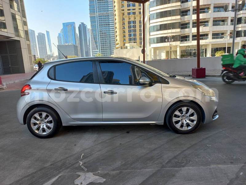 Big with watermark peugeot 208 maputo maputo 40665