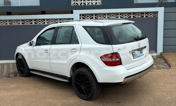Nunua Ilio tumika Mercedes‒Benz ML-Class Nyeupe Gari ndani ya Maputo nchini Maputo Nunua Ilio tumika Mercedes‒Benz ML-Class Nyeupe Gari ndani ya Maputo nchini Maputo