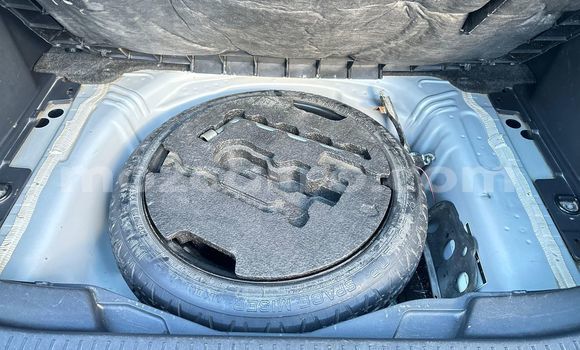 Nunua Ilio tumika Toyota Ractis Fedha Gari ndani ya Maputo nchini Maputo Nunua Ilio tumika Toyota Ractis Fedha Gari ndani ya Maputo nchini Maputo