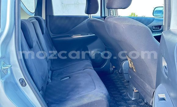 Nunua Ilio tumika Toyota Ractis Fedha Gari ndani ya Maputo nchini Maputo Nunua Ilio tumika Toyota Ractis Fedha Gari ndani ya Maputo nchini Maputo