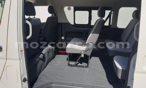 Buy Used Toyota Hiace White Car in Maputo in Maputo Buy Used Toyota Hiace White Car in Maputo in Maputo
