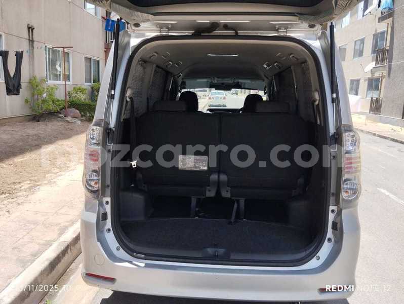 Big with watermark toyota noah maputo maputo 40676