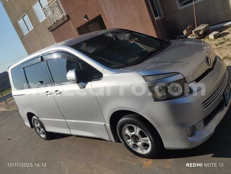 Big with watermark toyota noah maputo maputo 40676