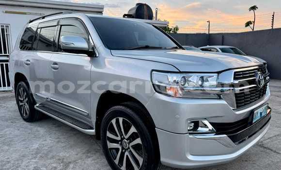 Nunua Ilio tumika Toyota Land Cruiser Prado Fedha Gari ndani ya Maputo nchini Maputo