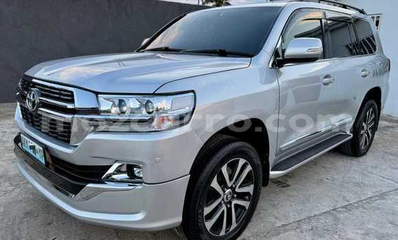 Buy Used Toyota Land Cruiser Prado Silver Car in Maputo in Maputo Buy Used Toyota Land Cruiser Prado Silver Car in Maputo in Maputo