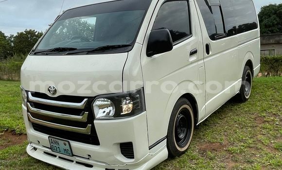 Tenga Tsaru Toyota Hiace Chena Mota in Maputo in Maputo Tenga Tsaru Toyota Hiace Chena Mota in Maputo in Maputo