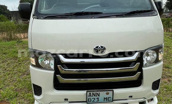 Tenga Tsaru Toyota Hiace Chena Mota in Maputo in Maputo Tenga Tsaru Toyota Hiace Chena Mota in Maputo in Maputo