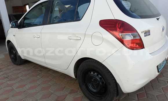 Nunua Ilio tumika Hyundai i20 Nyeupe Gari ndani ya Maputo nchini Maputo Nunua Ilio tumika Hyundai i20 Nyeupe Gari ndani ya Maputo nchini Maputo