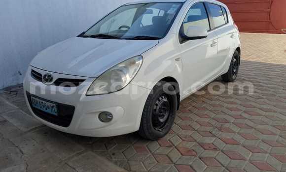 Nunua Ilio tumika Hyundai i20 Nyeupe Gari ndani ya Maputo nchini Maputo Nunua Ilio tumika Hyundai i20 Nyeupe Gari ndani ya Maputo nchini Maputo