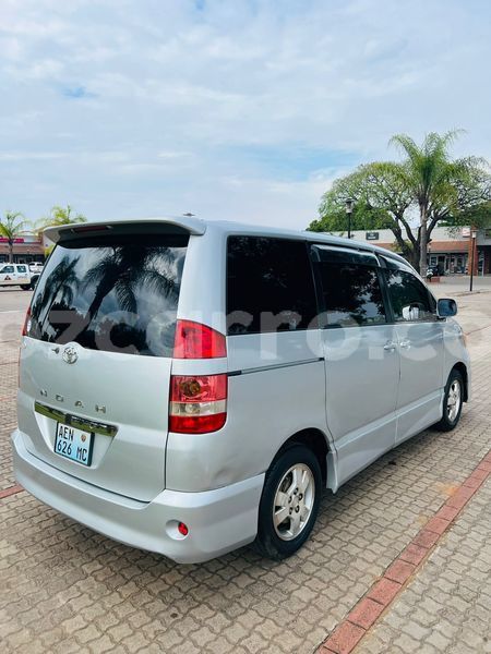 Big with watermark toyota noah maputo maputo 40696