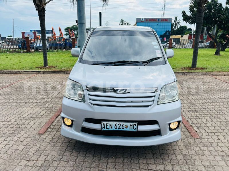 Big with watermark toyota noah maputo maputo 40696