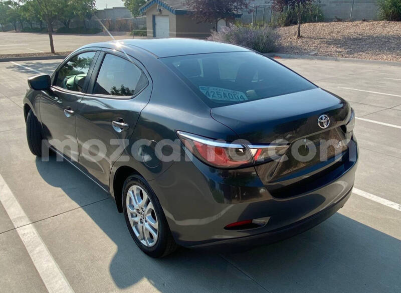 Big with watermark toyota yaris maputo maputo 40698