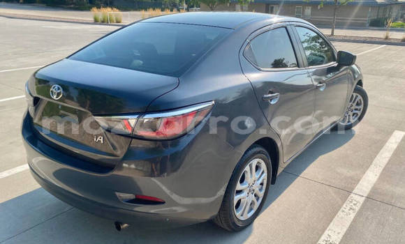 Comprar Usado Toyota Yaris Preto Carro em Maputo em Maputo Comprar Usado Toyota Yaris Preto Carro em Maputo em Maputo