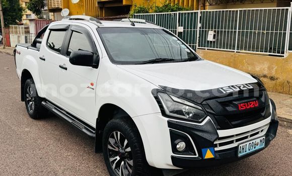 Comprar Usado Isuzu D-MAX Branco Carro em Maputo em Maputo