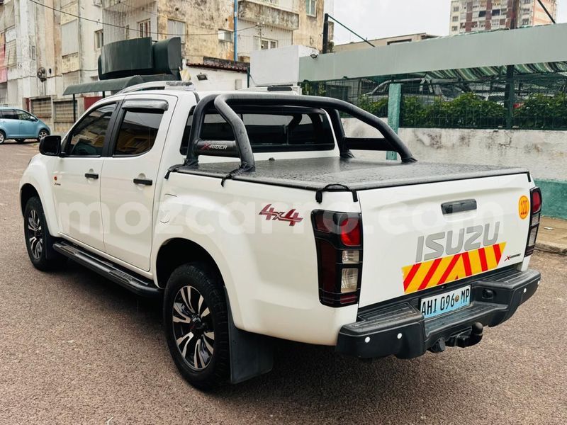 Big with watermark isuzu d max maputo maputo 40701