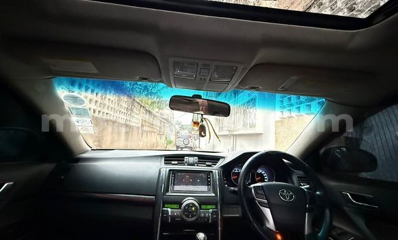 Tenga Tsaru Toyota Mark X Sirivha Mota in Maputo in Maputo Tenga Tsaru Toyota Mark X Sirivha Mota in Maputo in Maputo