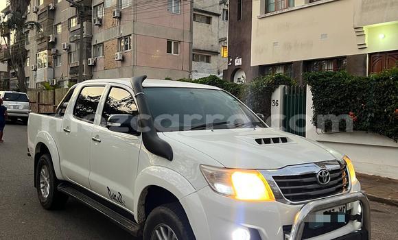 Tenga Tsaru Toyota Hilux Chena Mota in Maputo in Maputo Tenga Tsaru Toyota Hilux Chena Mota in Maputo in Maputo
