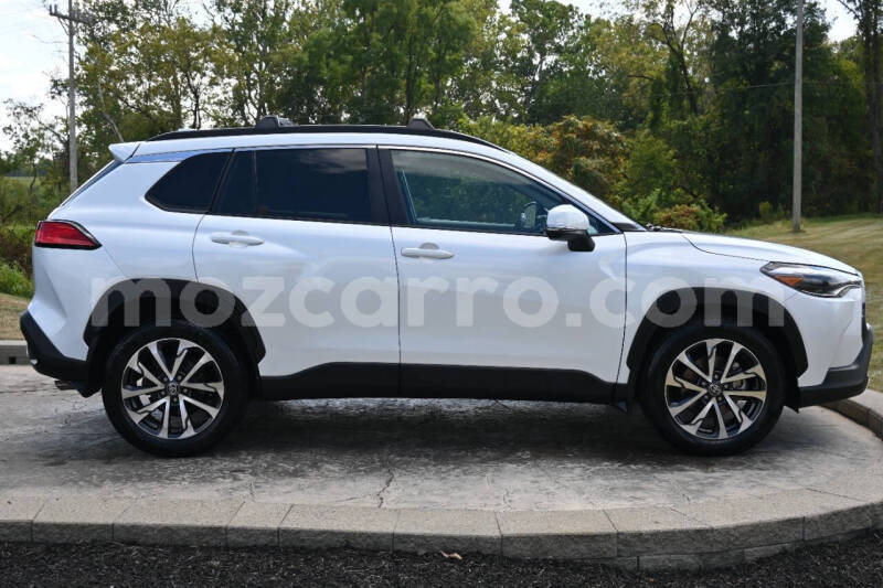 Big with watermark toyota corolla cross maputo maputo 40706