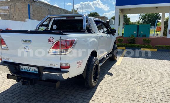 Tenga Tsaru Mazda BT-50 Chena Mota in Maputo in Maputo Tenga Tsaru Mazda BT-50 Chena Mota in Maputo in Maputo