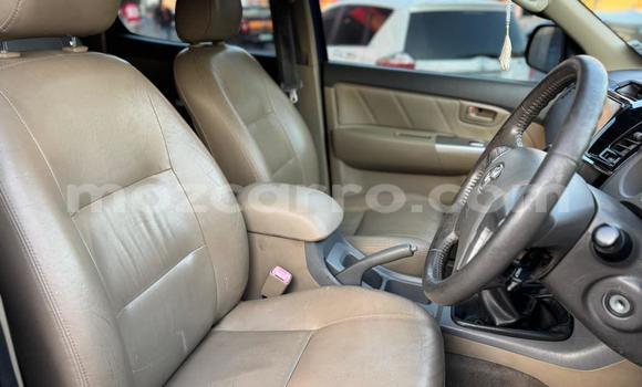 Buy Used Toyota Hilux Blue Car in Maputo in Maputo Buy Used Toyota Hilux Blue Car in Maputo in Maputo