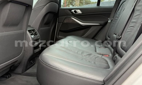 Nunua Mpya BMW X5 Nyeupe Gari ndani ya Maputo nchini Maputo Nunua Mpya BMW X5 Nyeupe Gari ndani ya Maputo nchini Maputo