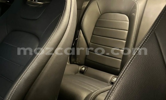 Comprar Usado Mercedes-Benz C250 coupe Preto Carro em Ancuabe em Cabo Delgado Comprar Usado Mercedes-Benz C250 coupe Preto Carro em Ancuabe em Cabo Delgado